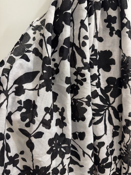 Lenço Vilanova preto e branco