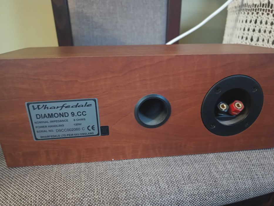 Kolumna centralna Wharfedale Diamond 9.CC