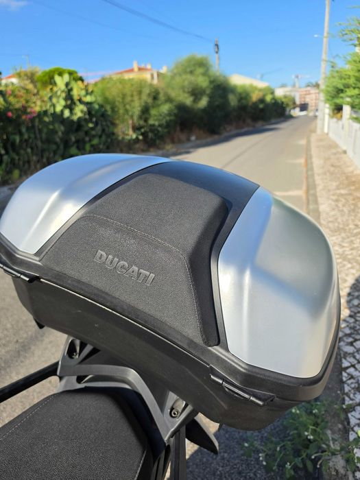 Ducati Multistrada 1200S