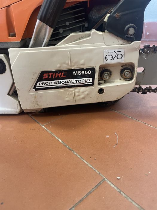 Moto serra nova vom pouco de uso