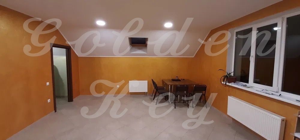 Продам Современный  Офис с Ремонтом 92м2, Центр г. Боярка