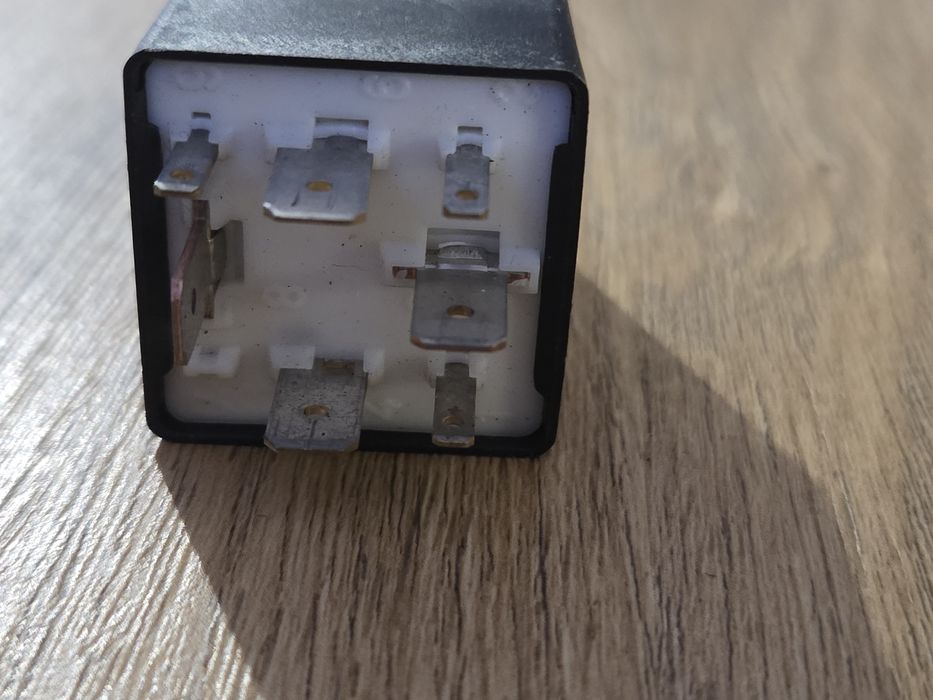 Przekaznik pompy paliwa