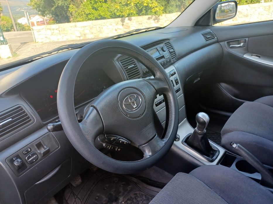TOYOTA COROLLA SW 1.4 VVTI Estado Impecável