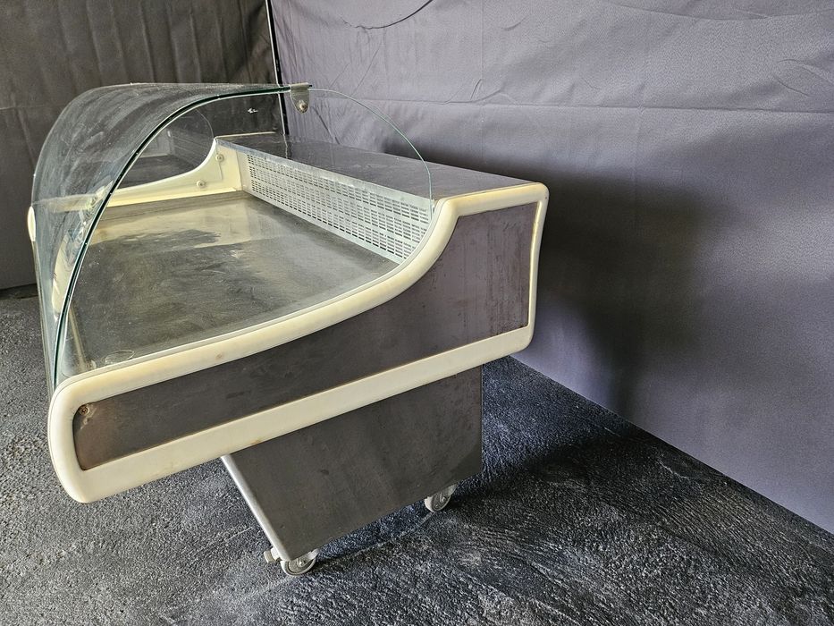 Mesa fria para peixe ou carne
