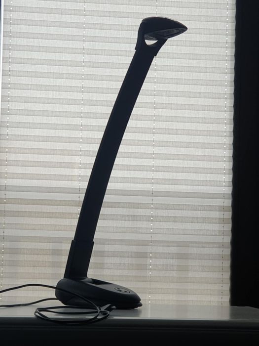 Lampka biurkowa Bertone