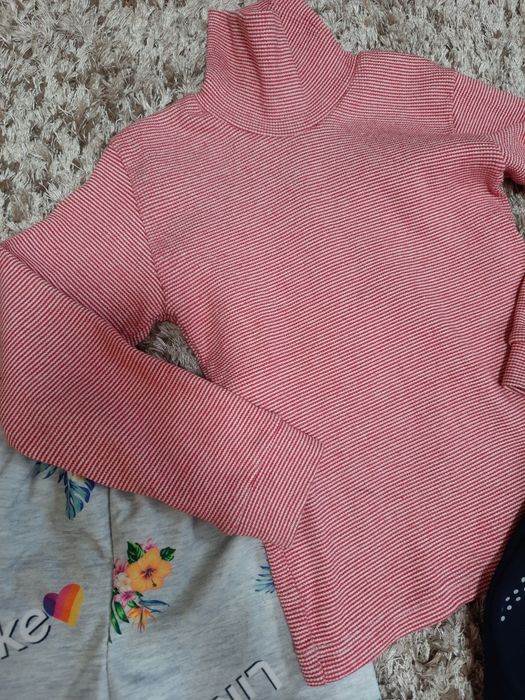 Тепленькі речі на дівчинку 7-9 років, одним лотом