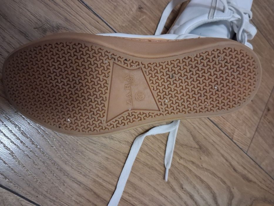 Buty sportowe Zara