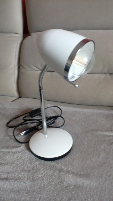 Lampka biurkowa szkolna