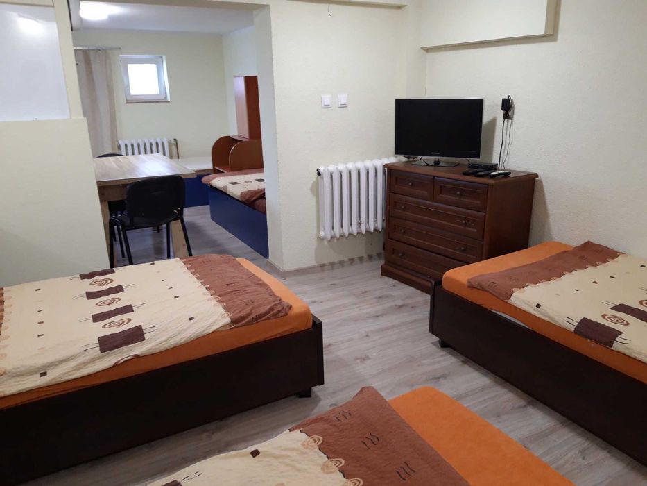 Kwatery  Pracownicze - Pokoje Gościnne