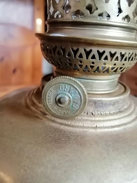 Mosiężna lampa naftowa Francja