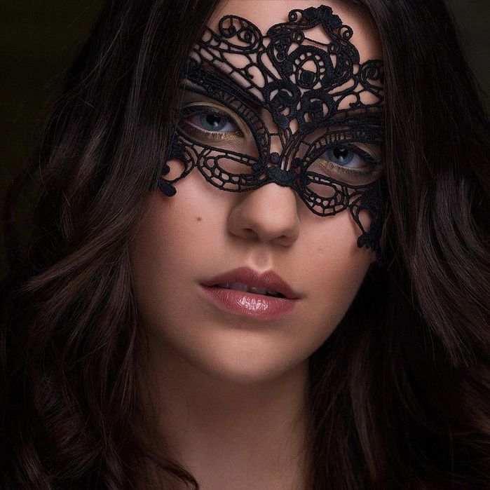 Карнавальна маска нова