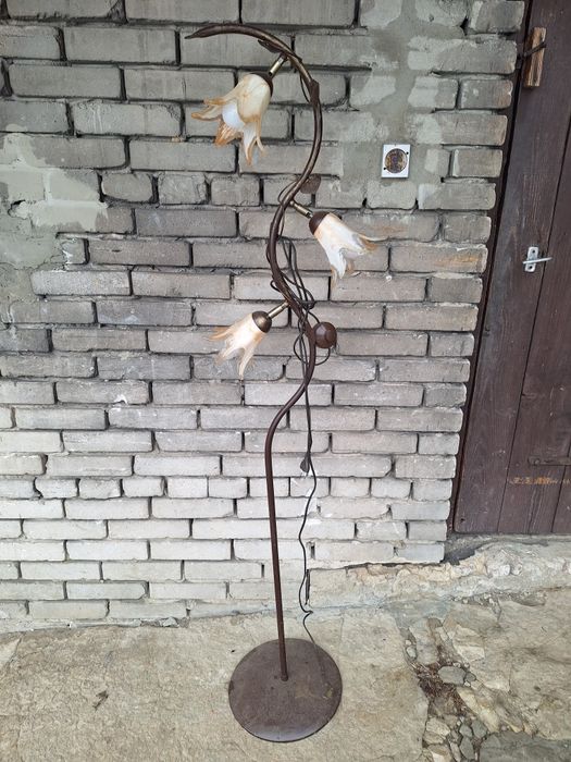 Lampy  kwietnik itd