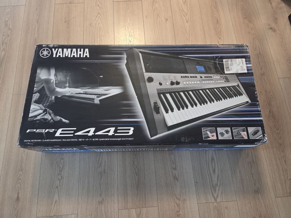 Keyboard Yamaha PSR-E443