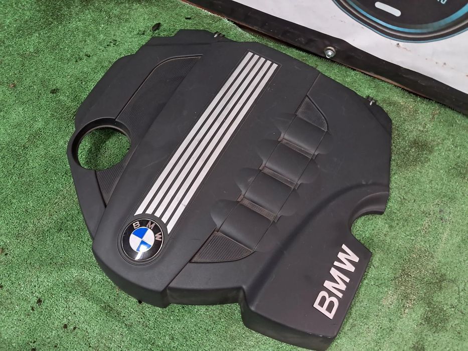Tampa do Motor BMW Serie 3 E90 E91 2.0 D N47 Serie 1 E81 E82 E87 X1