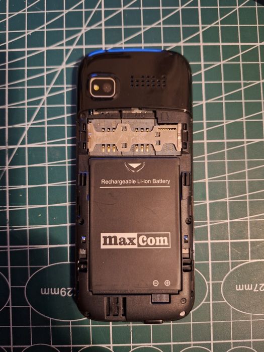 Telefon maxcom  MM237  GSM 900/1800