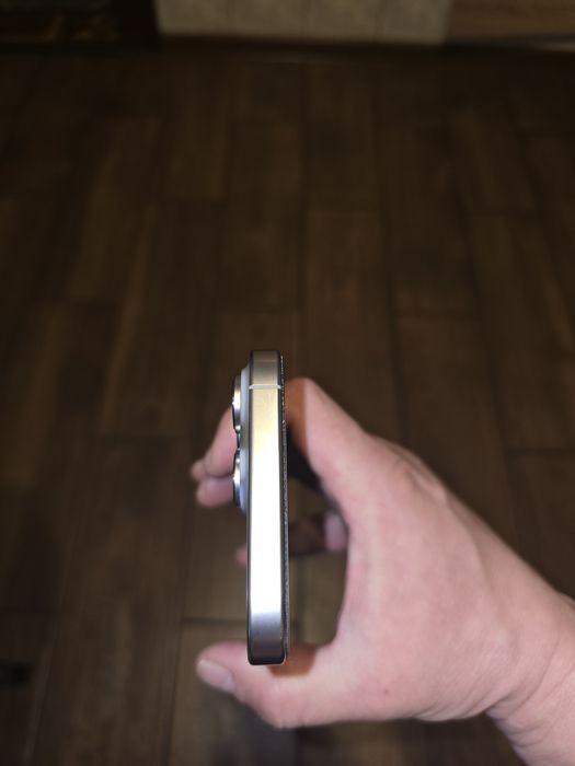 IPhone 16 pro max (256 Gb Natural Titanium)