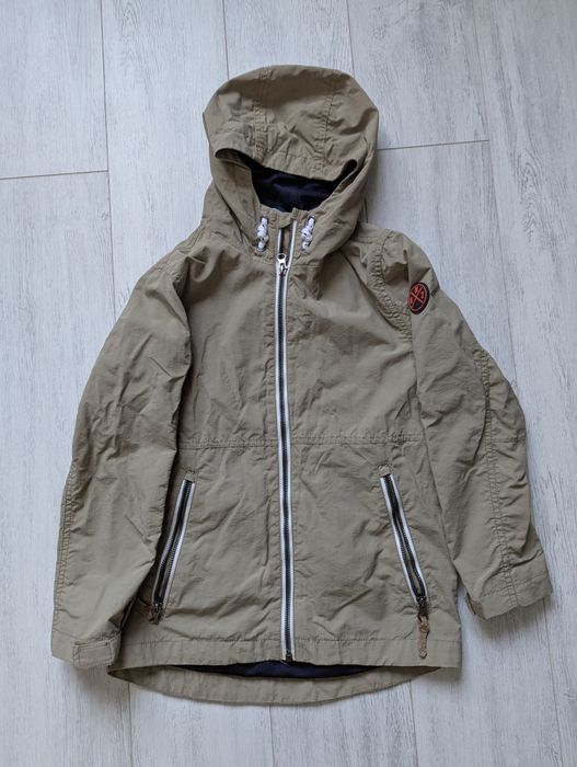Вітровка Next хлопчику на 7-8 років