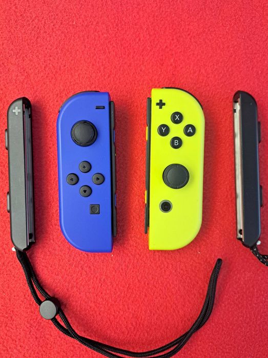 Nintendo Switch OLED (Como Nova) + Zelda Tears of the Kingdom + 4 Comandos