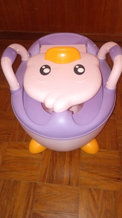 Penico infantil em forma de pato