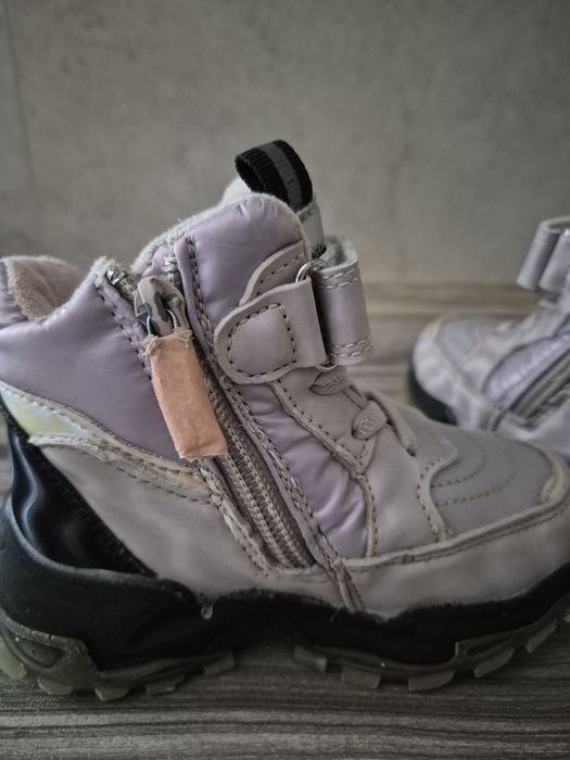 Продам змові черевички для дівчинки