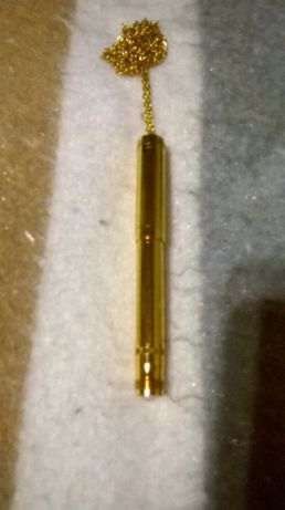 Caneta tinta permanente dourada (portes incluídos)