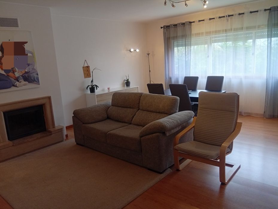 Apartamento T3 com Carregamento Elétrico