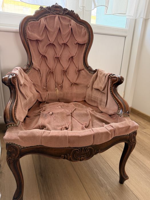 Stylowy fotel w stylu Ludwik XV – do renowacji