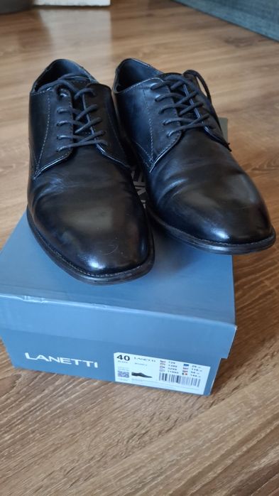 Buty do garnituru czarne rozmiar 40