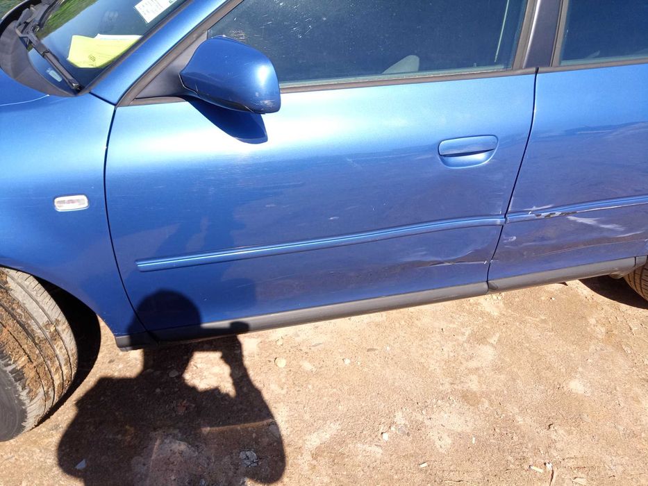 AUDI A3 8l niebieskie drzwi lz5w lift lewe 5d 5 d przód przednie