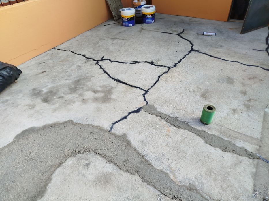 Limpeza de telhados caleiras, pátios e terraços