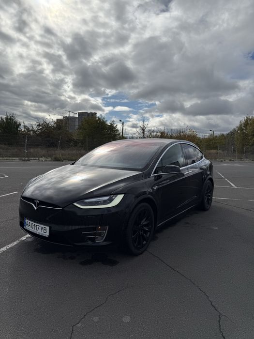 Тесла модел х 84км родного пробега