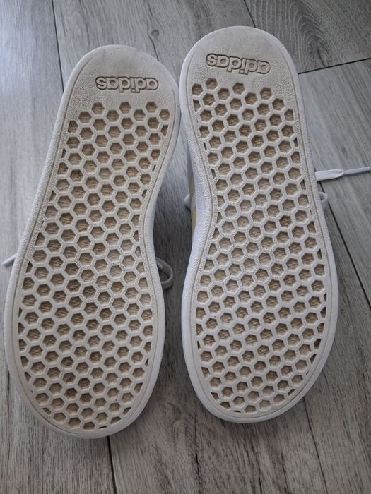 Adidasy, buty sportowe rozm.33,5