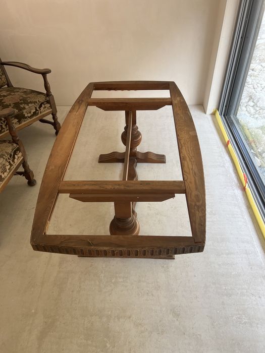 Rama stolu rzezbiona do renowacji