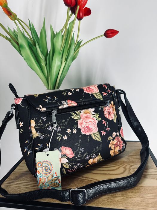 Nowa torebka damska kwiaty klapa