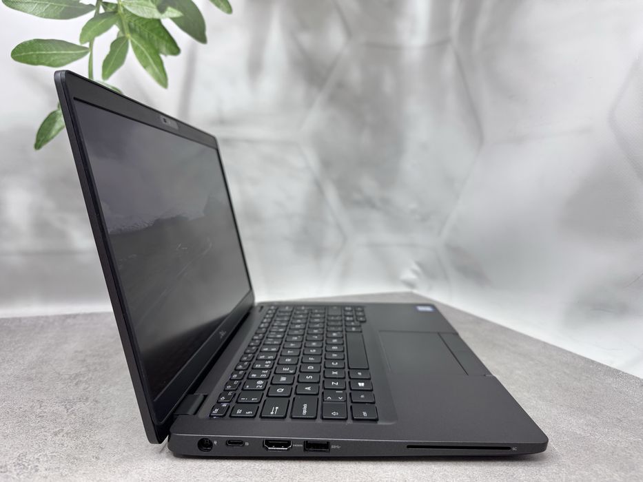 16GB/NVMe 256GB/Dell Latitude 5300 i5-8265U/4 ядра/13.3 " Full HD IPS
