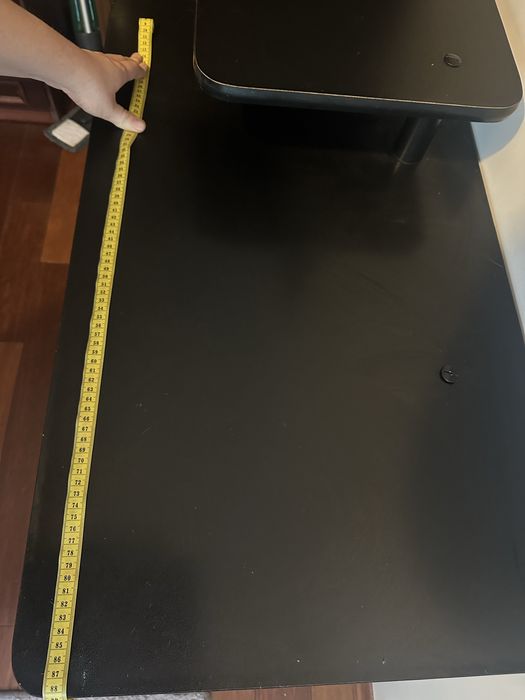 Biurko komputerowe/stolik pod komputer z pulkami -czarne ,funkcionalne