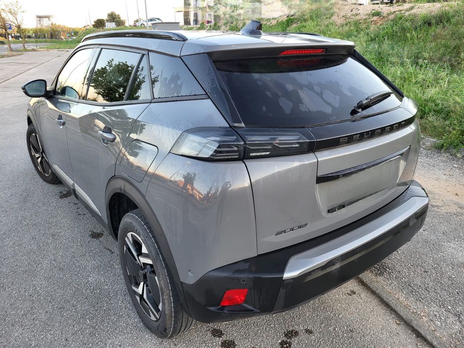 Peugeot 2008 Allure 1.2 Pure Tech