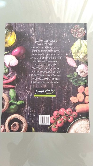 Livro de culinária Pingo doce Á Mesa