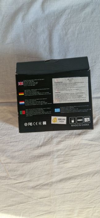 Transmiter FM samochodowy