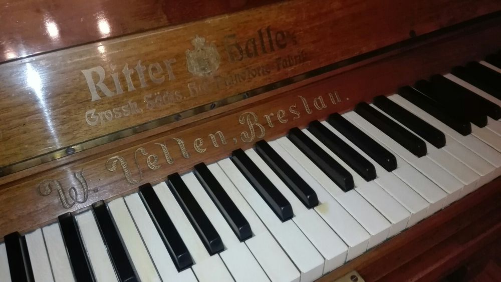 Pianino niemieckie.