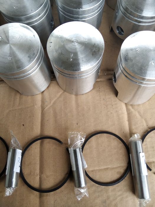 Поршні поршня Ціна за пару650 гр кольца Іж Юпітер 2, 3 , 4 , 5 моделі.