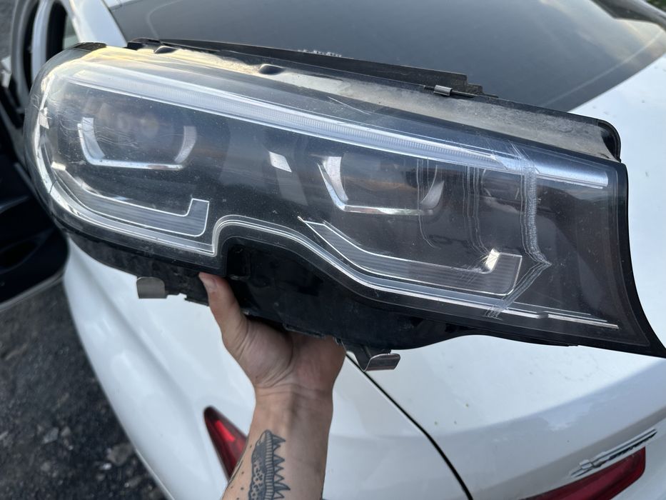 Права фара bmw g20
