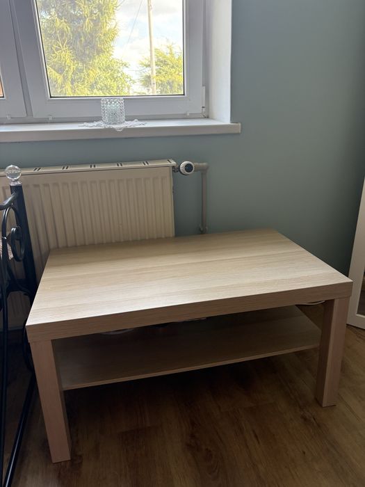 Stolik w idealnym stanie