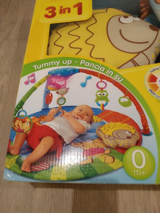 Tapete actividades chicco