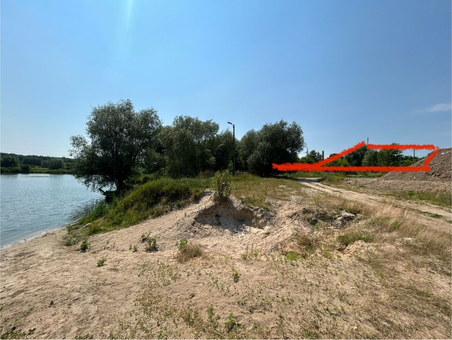 Перша лінія від водойми, ділянка під будівництво, можливий поділ