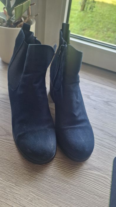 Botki damskie na obcasie