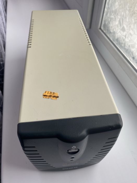 Безперебійник на 12 Вольт 600ВА UPS MGE NOVA 600AVR