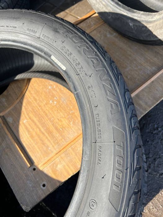 Шини 225/45/17 Bridgestone‼️6мм‼️Резина бу  R17 літо ;склад коліс