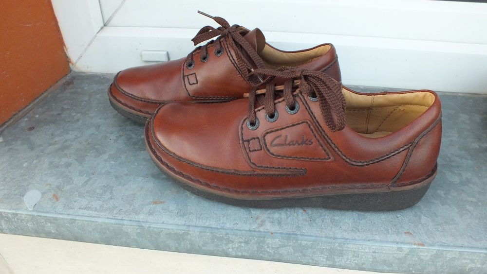 Super półbuty męskie skóra marki Clarks w roz 41 (7G)