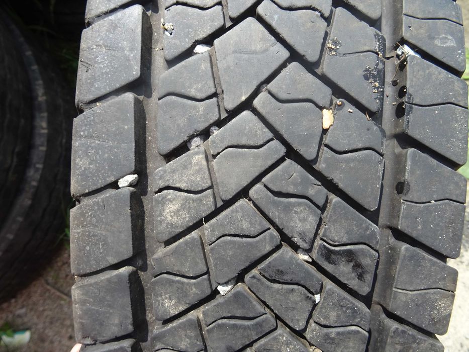 opona 235/75R17.5 Goodyear KMAX D (500 netto)